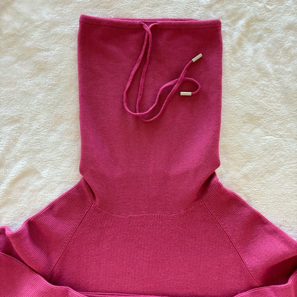 CYRUS Pink Long Sleeve Turtleneck Sweater--M - Picture 8 of 14